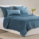 Bari - Velvet Quilt Set