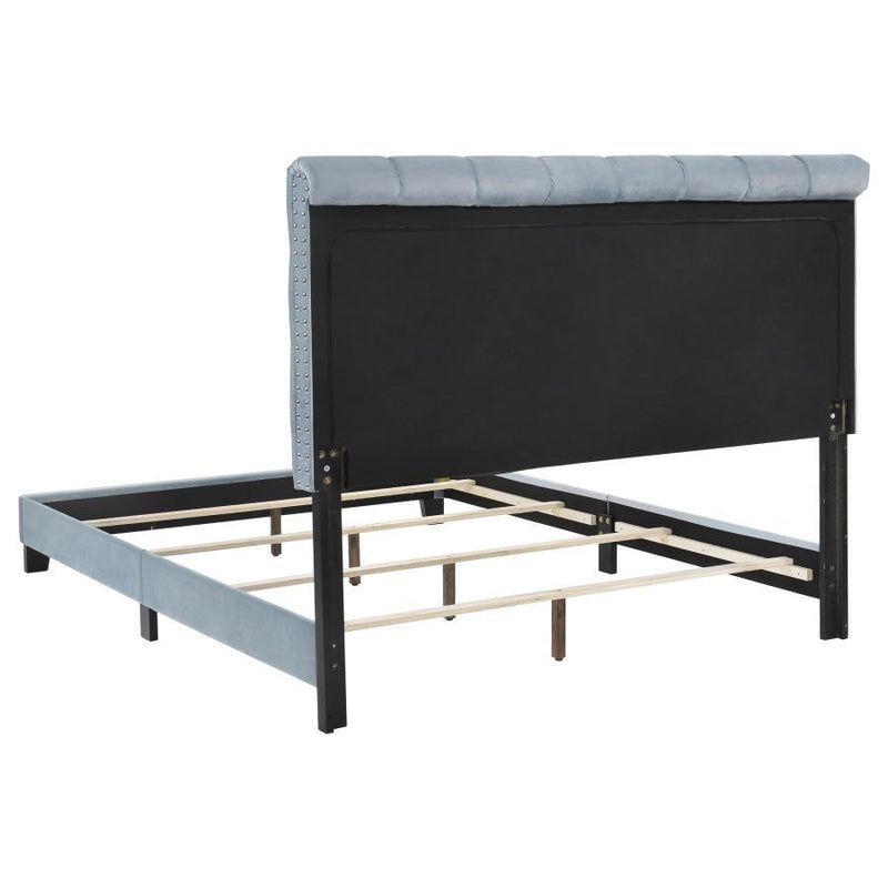 Warner - Upholstered Bed