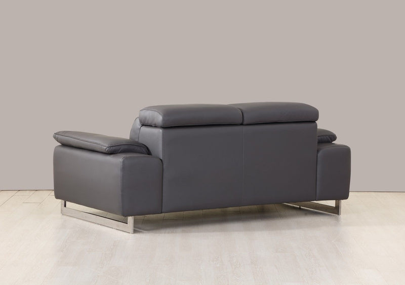 636 - Sofa, Loveseat