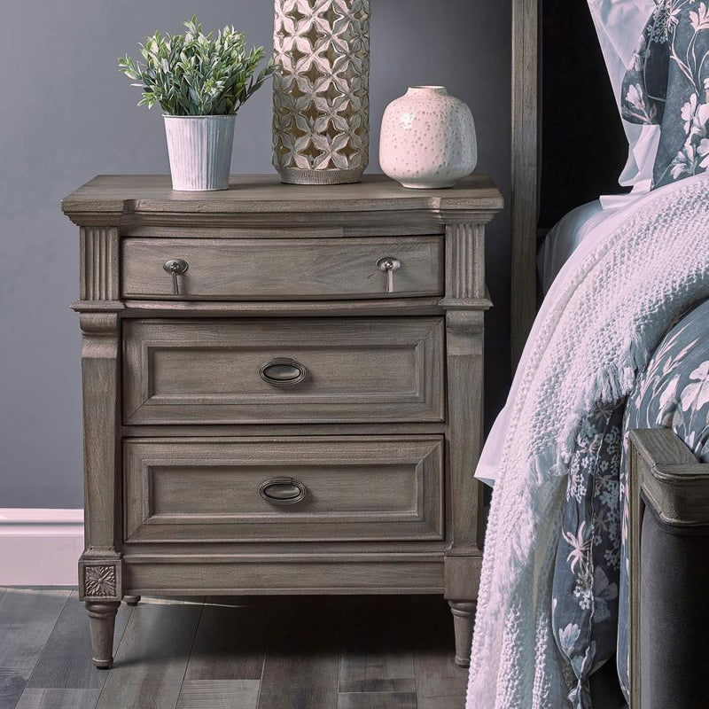 Alderwood - 3-Drawer Nightstand - French Gray