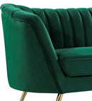 Margo - Loveseat