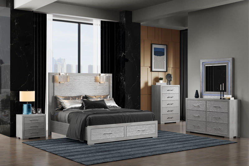 Tiffany - 4 Piece Queen Bedroom Set (Queen Bed, Dresser, Mirror And Nightstand) - Silver