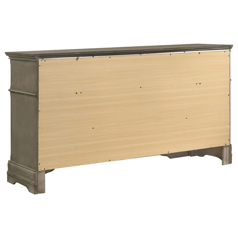 Manchester - 7-Drawer Dresser - Wheat