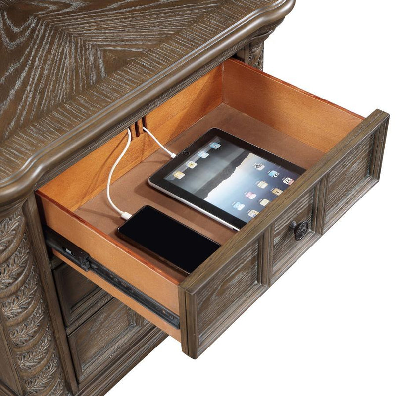 Emmett - 3-Drawer Nightstand - Walnut